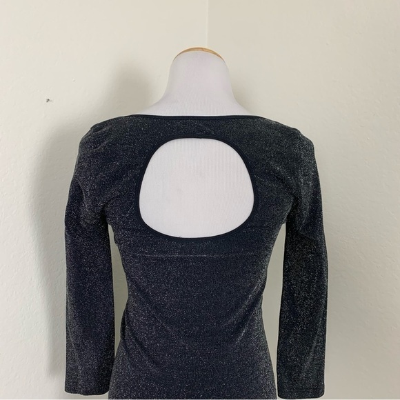 Vintage 90s/Y2k Bebe Metallic Silver stretch Top Back Cut Out - Picture 11 of 12
